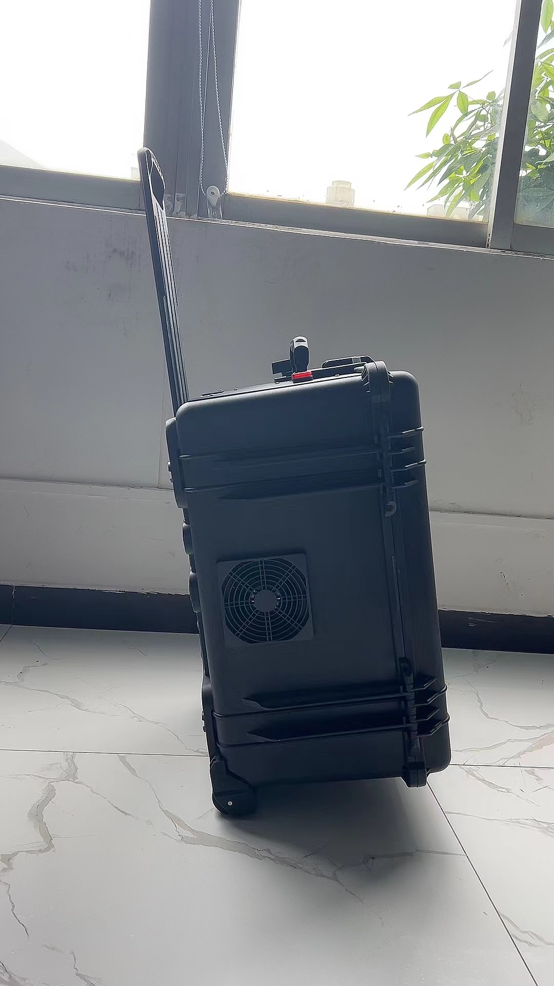 襄城手拉箱型移动通信干扰器